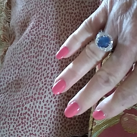 New Victoria Weick Swarovski Topaz Ring - Picture 9 of 14